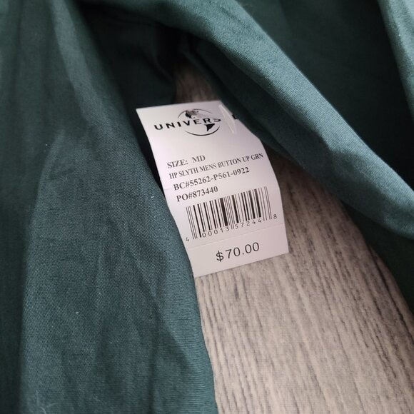 Harry Potter Hufflepuff Universal Studios Men’s Button-Up Shirt green Size M NEW - Picture 4 of 11